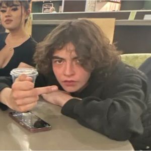 Meet your Posher, Kio